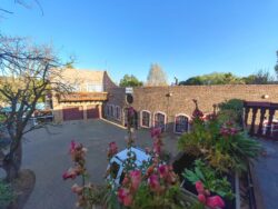 Bloemfontein Accommodation Like a Rock Top Two Apartment