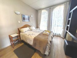 Bloemfontein Accommodation Like a Rock Top Two Apartment